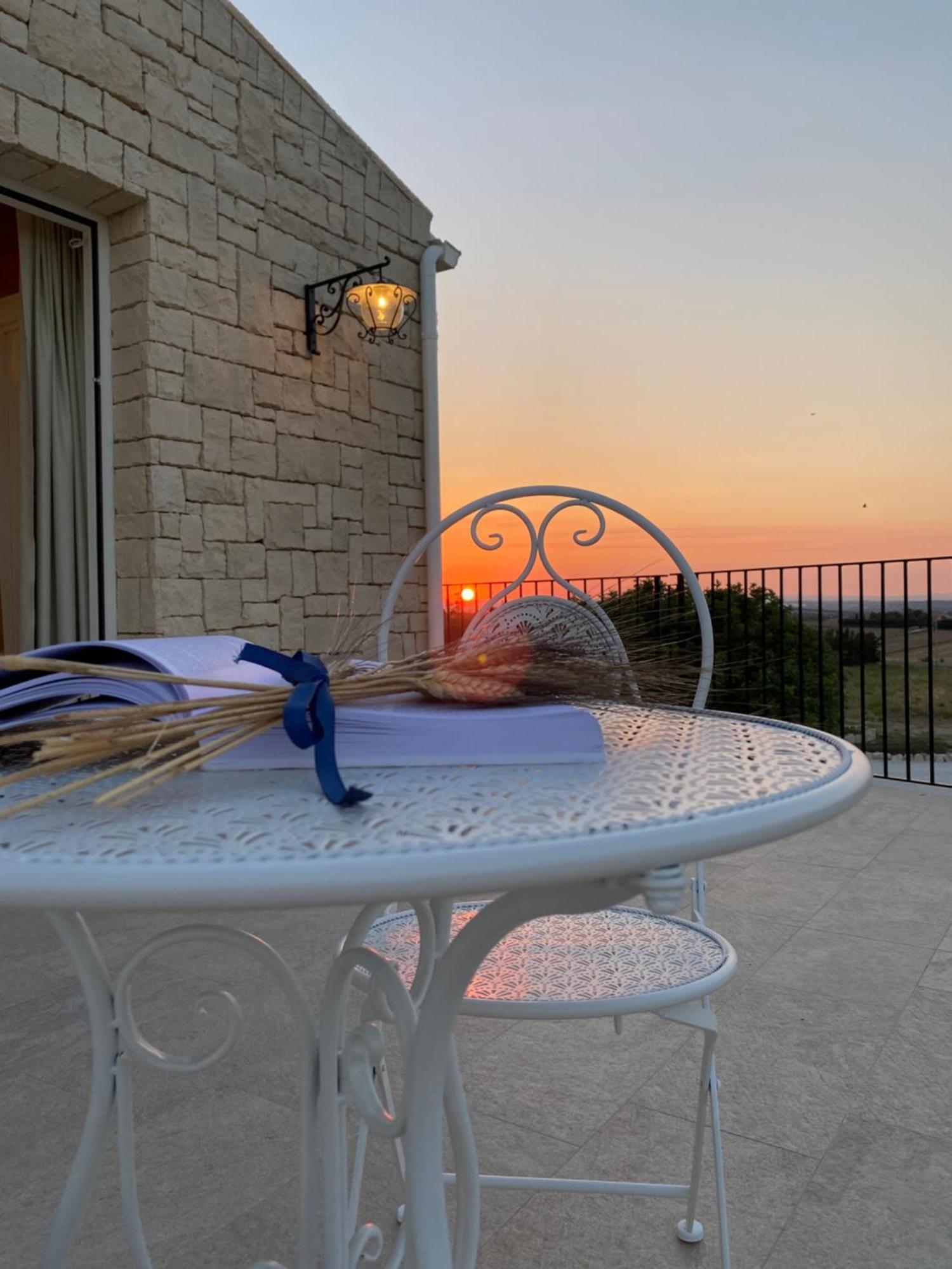 Carrua Guest House Marzamemi Bilik gambar